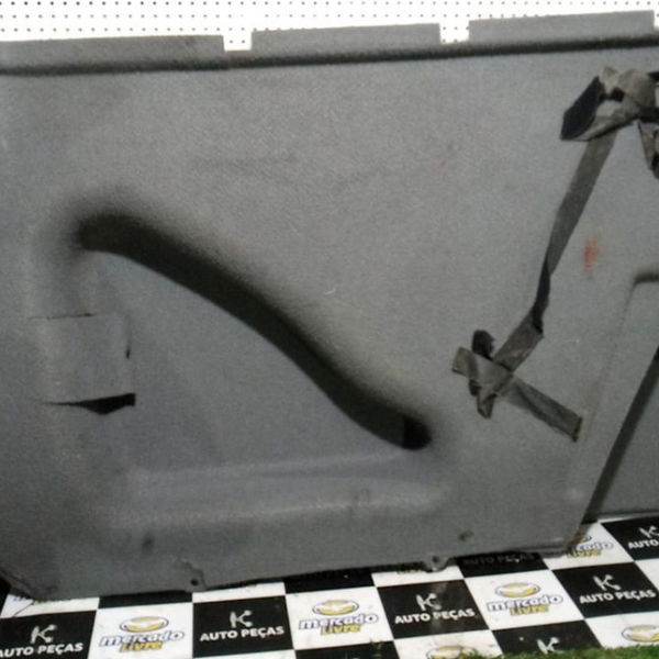 Acabamento T.d Da Lateral Porta-malas Citroen Picasso 2005