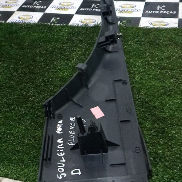 Soleira Da Porta Direita Renault Fluence 2015