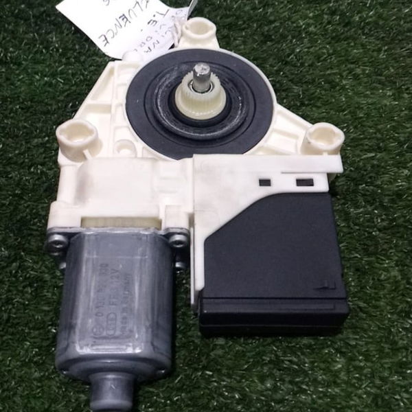 Máquina De Vidro Traseiro Esquerdo Do Fluence 2015
