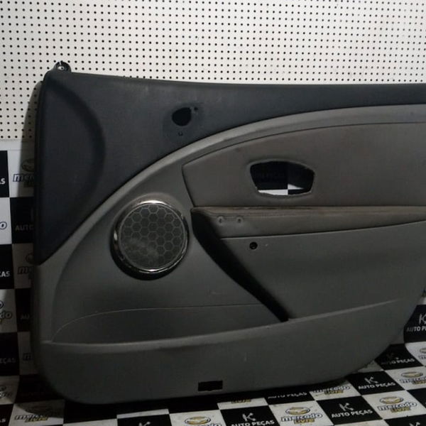 Forro De Porta Dianteiro Direito Renault Fluence 2015