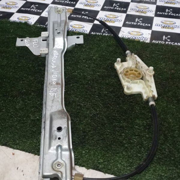 Máquina De Vidro Dianteiro Esquerdo Fluence 2015