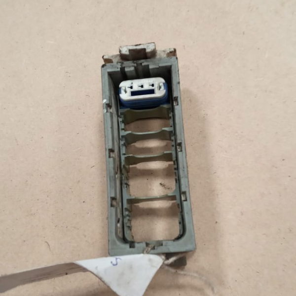 Suporte Conector Tomada Caixa Fluence 2015