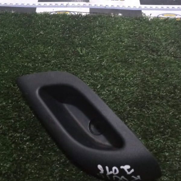 Puxador Da Porta Traseira Esquerda Kwid 2018