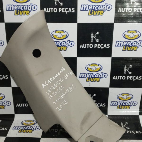 Acabamento Lateral Traseiro Esquerdo Megane Grand Tour 2012