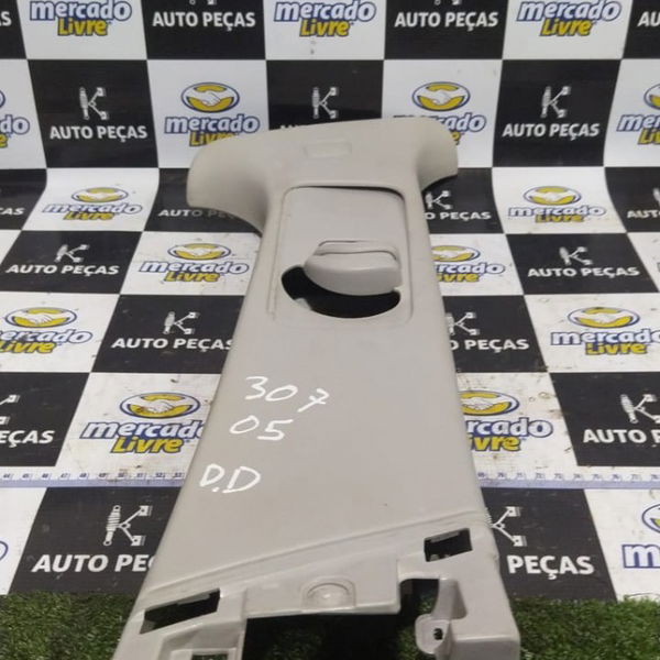 Acabamento Coluna Central Direita Peugeot 307 2005