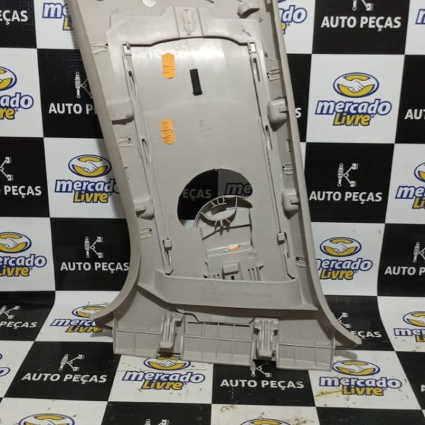 Acabamento Coluna Central Lado Dir Citroen C4 Lounge 2013