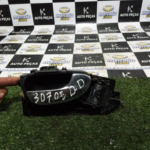 Maçaneta Interna Dianteira Direita Peugeot 307 2005