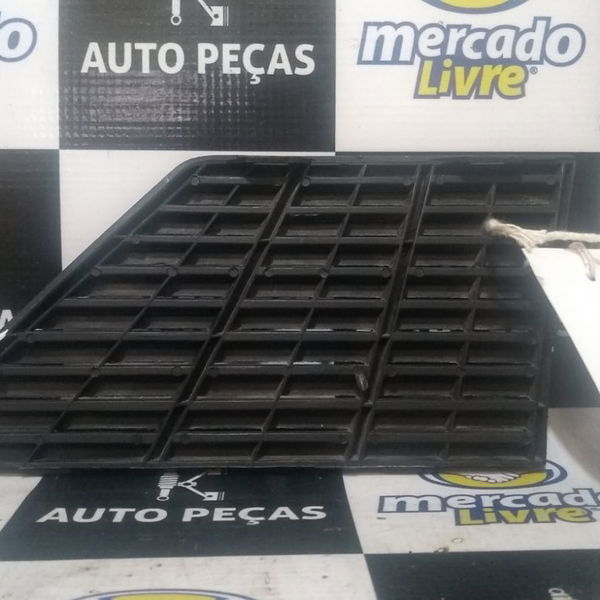 Acabamento Moldura Entrada Ar Traseiro Dir Peugeot 205 1995