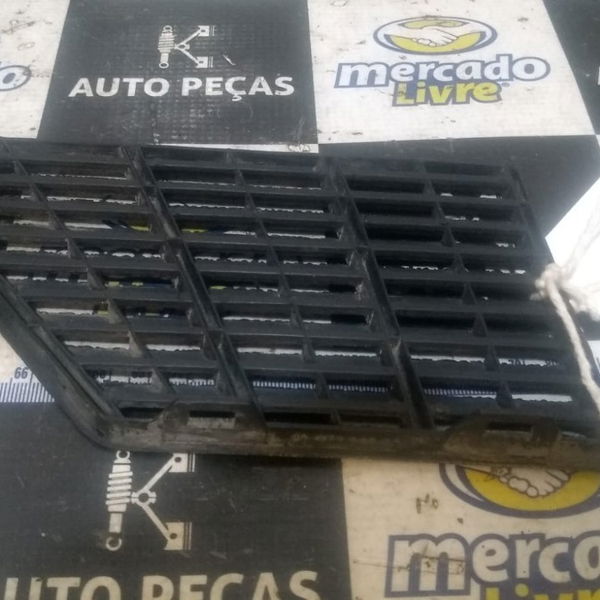 Acabamento Moldura Entrada Ar Traseiro Esq Peugeot 205 1995