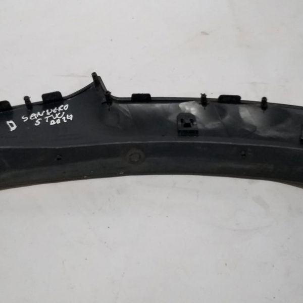 Acabamento Para Choque Lado Direito Renault Sandero 2014