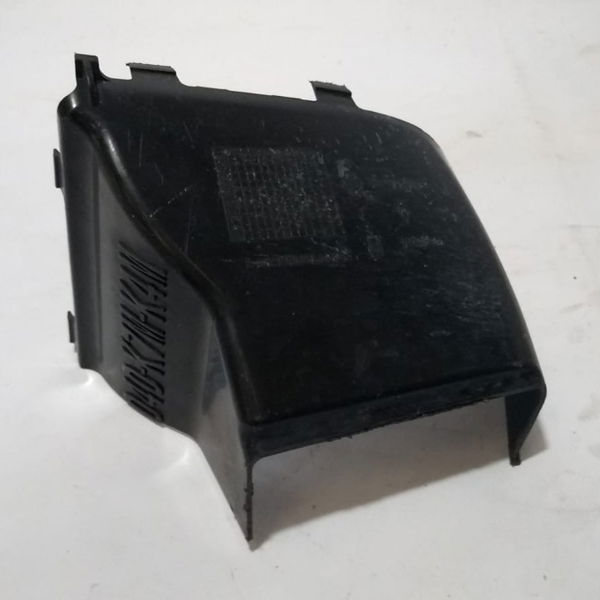 Defletor Grade Para Choque Dianteiro Direito Sandero 2014