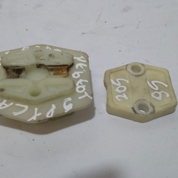 Suporte Cabo Acelerador Peugeot 205 1995