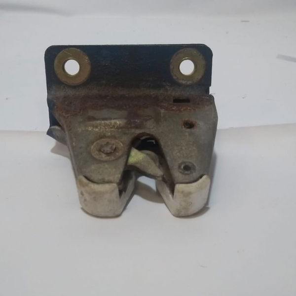 Fechadura Porta Malas Peugeot 205 1995