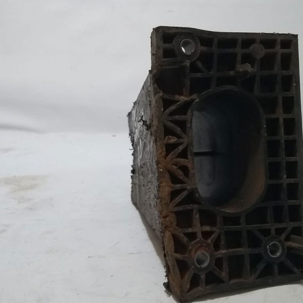 Suporte Dianteiro Direito Para Choque Citroen C4 Picasso 10
