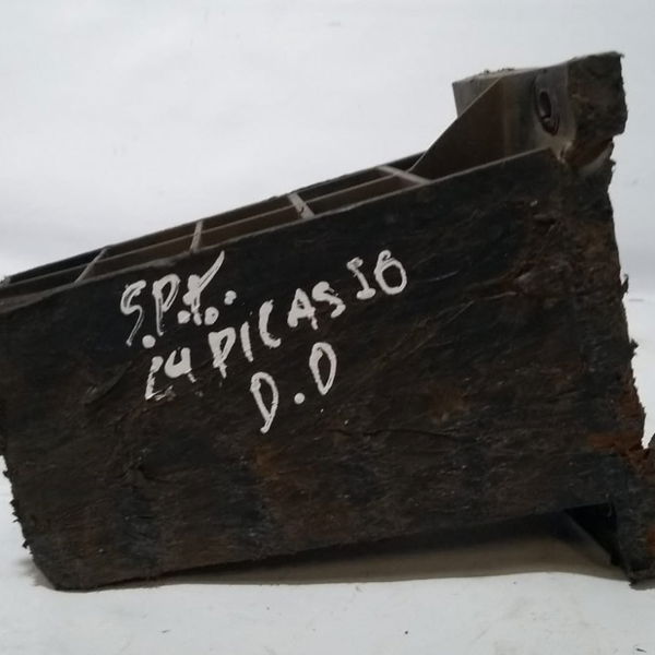 Suporte Dianteiro Direito Para Choque Citroen C4 Picasso 10
