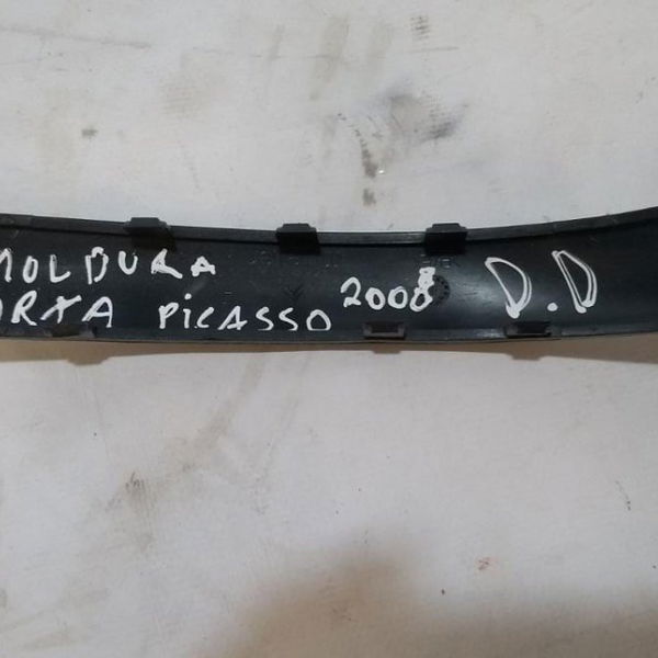 Moldura Porta Dianteira Direita Citroen Xsara Picasso 2008
