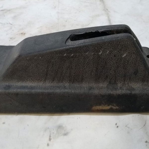 Acabamento Console Central Peugeot 205 1995 Avariado