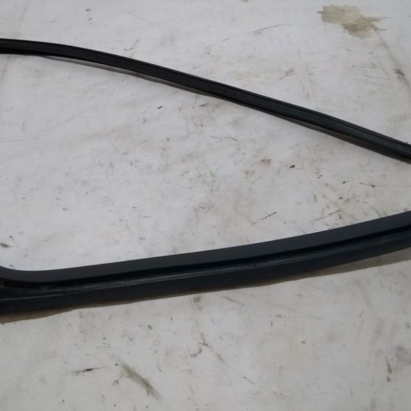 Canaleta Porta Traseira Direita Renault Clio 2002