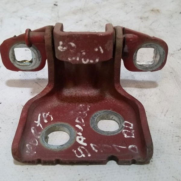 Dobradiça Porta Dianteira Direita Superior Sandero 2010