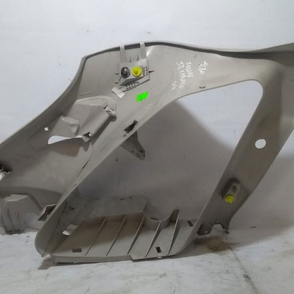 Acabamento Coluna Traseiro Direito Citroen C4 Picasso 2010