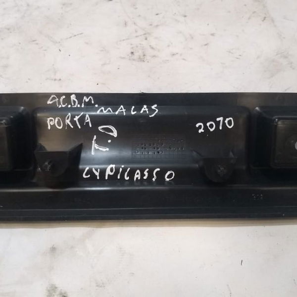 Acabamento Porta Mala Lado Direito Citroen C4 Picasso 2010