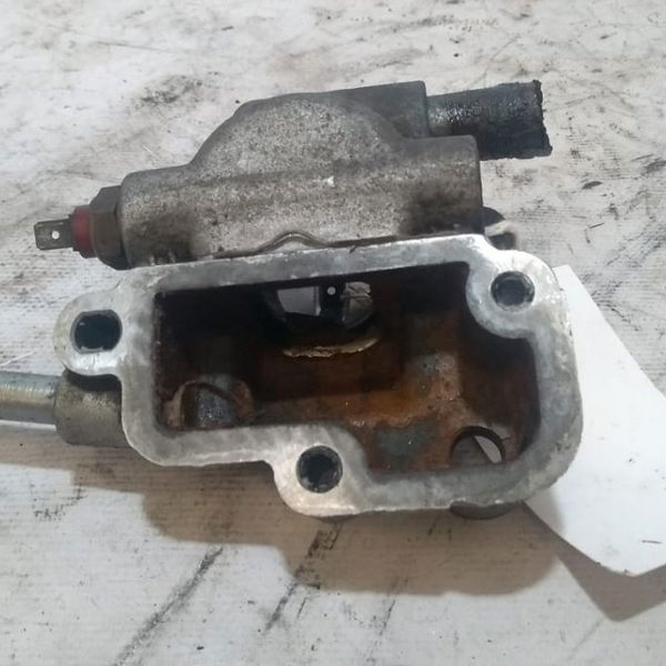 Carcaça Válvula Termostática Peugeot 205 1.4 1995