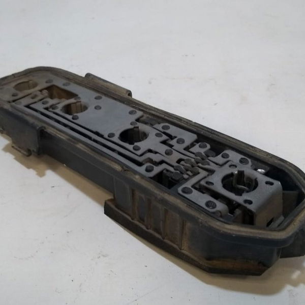 Soquete Traseiro Direito Renault Clio 1.6 16v 2002