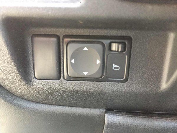 Botão Controle Retrovisor Nissan Versa 1.6 2015