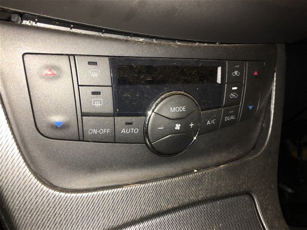 Controle Do Ar Condicionado Nissan Sentra 2.0 2016