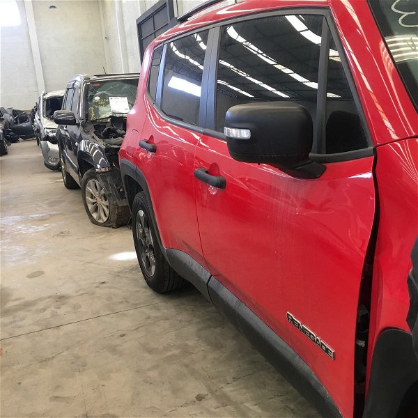Lateral Jeep Renegade 2016