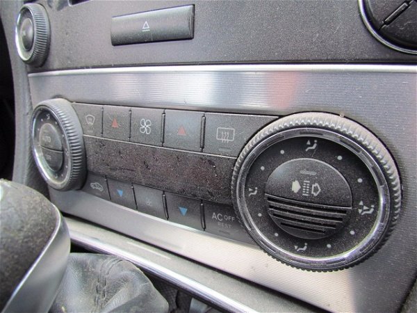 Controle Do Ar Condicionado Mercedes C320 2005