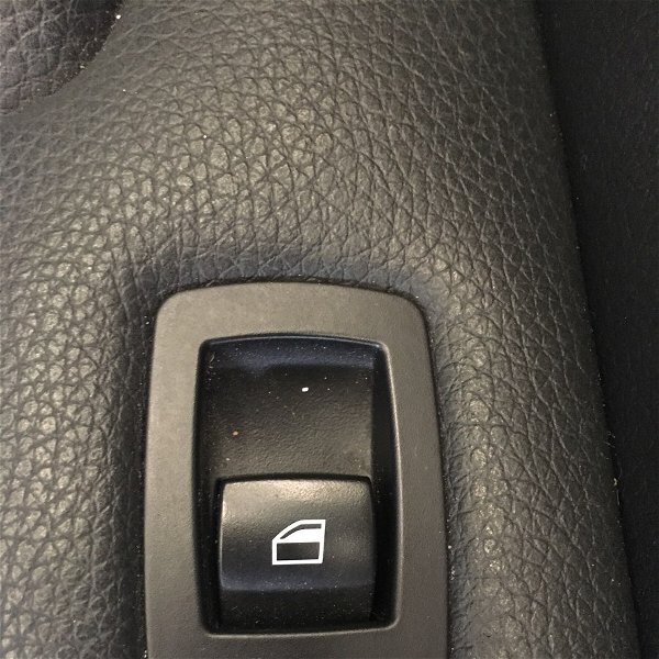 Botão Controle Vidro Dianteiro Direito Honda Fit 1.5 2017