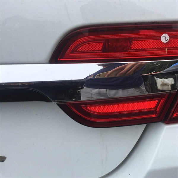 Lanterna Tampa Traseira L/d Jaguar Xf V6 Supercharger 2014