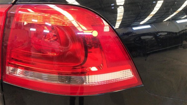 Lanterna Direita Carroceria Volkswagen Touareg 2014 Original