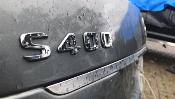 Mercedes Benz S400 Corte Traseira Com Teto Caixa De Roda