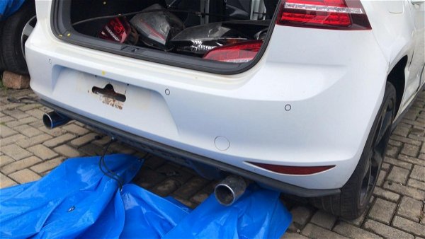 Parachoque Traseiro Volkswagen Golf Gti 2014 C/ Detalhe