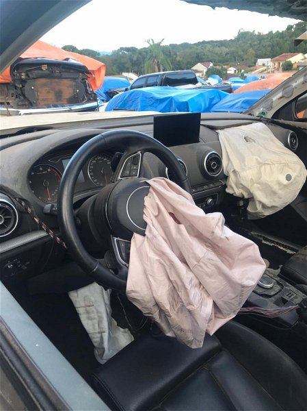 Audi A3 Hatch Lanterna Farol Pisca Milha Alma Forro