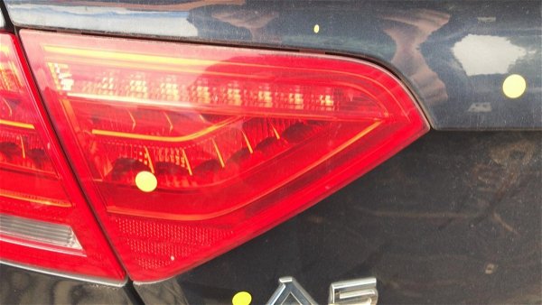 Lanterna Da Tampa Traseira Esquerda Audi A5 2015 Original