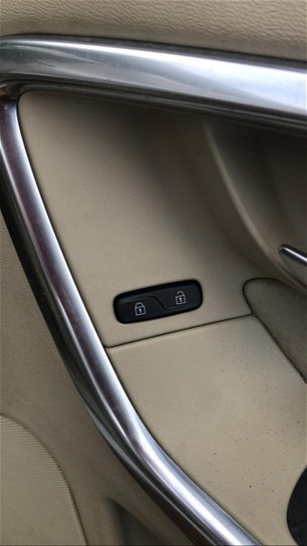 Botão Trava Destrava Dianteiro Direito Volvo Xc60 T5 2012
