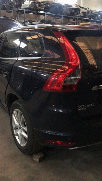 Forro Porta Mala Lado Esquerdo Volvo Xc60 D5 2017