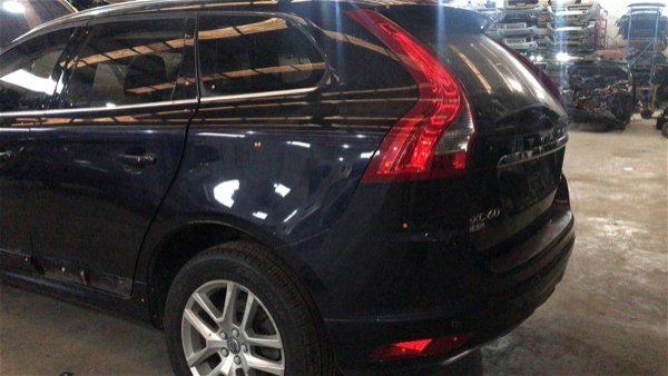 Traseira Baixa Volvo Xc60 D5 2017 Oem Original