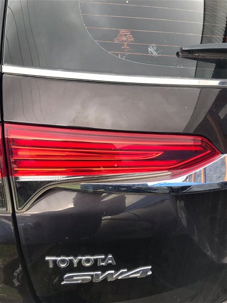 Lanterna Da Tampa Traseira Esquerda Toyota Sw4 2019