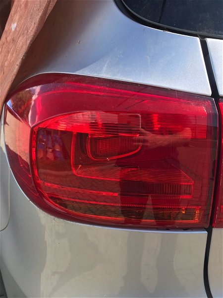 Lanterna Da Carroceria Esquerda Volkswagen Tiguan 2014 