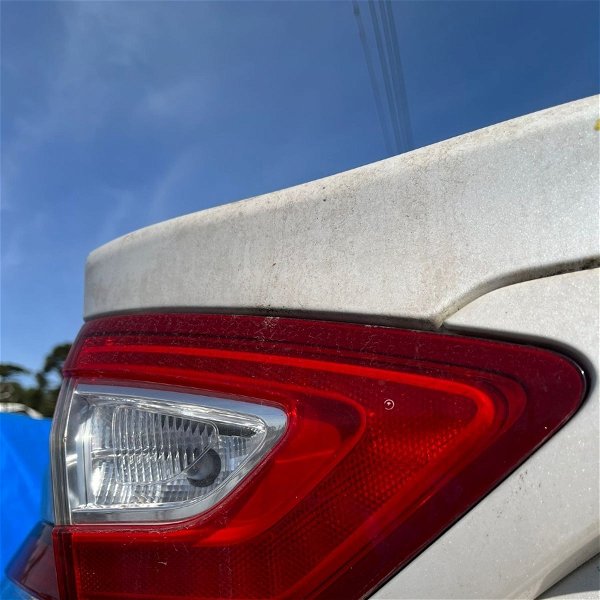 Lanterna Esquerda Da Tampa Ford Fusion Titanium 2012
