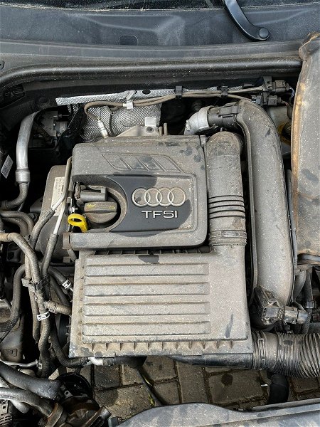Caixa De Roda Corte Lado Esquerdo Audi A3 1.4tfsi 2017
