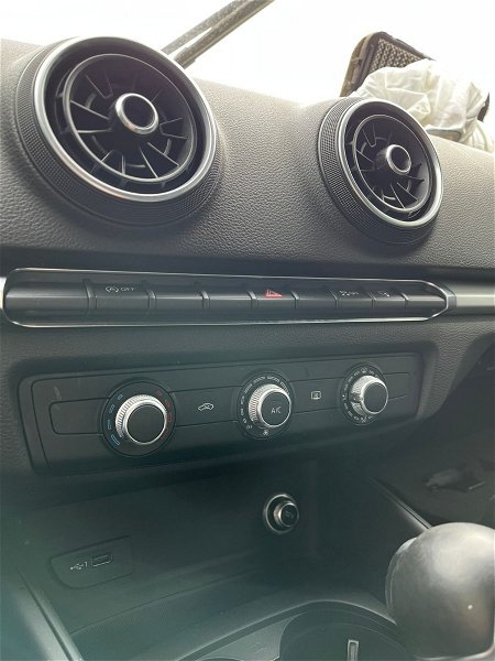 Comando Do Ar Condicionado Dianteiro Audi A3 1.4 Tfsi 2017