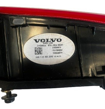 Lanterna Direita Da Tampa Volvo Xc60 T8 2021