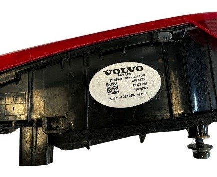Lanterna Esquerda Da Tampa Volvo Xc60 T8 2021