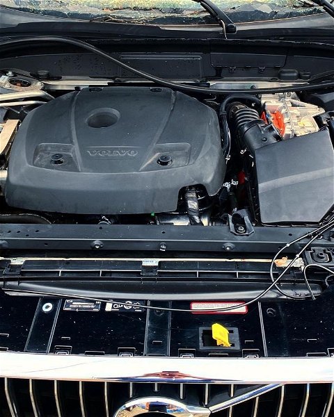 Caixa Roda Corte Lado Esquerdo Volvo Xc60 T8 2021