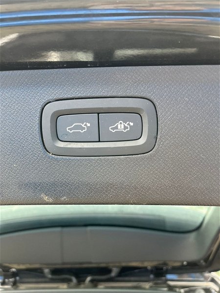 Botão Fechamento Porta Malas Traseiro Volvo  Xc90 D5 2020